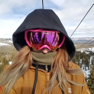 Meet your Posher, Kari